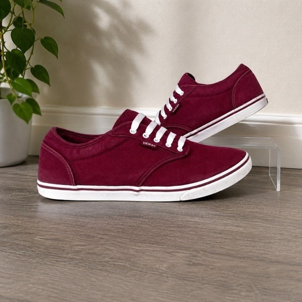Vans Atwood Womens 8.5 Burgundy White Canvas Low Top Skate Sneakers